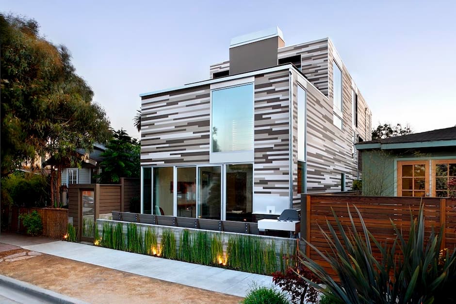 1220 Cabrillo Ave.